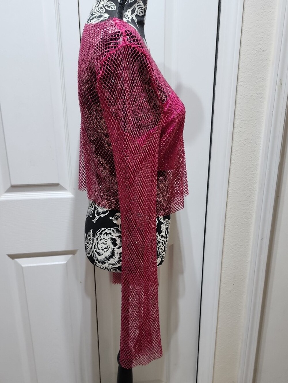 Windsor Fuchsia Rhinestone Mesh Long-Sleeve Crop Top M - Picture 3 of 6